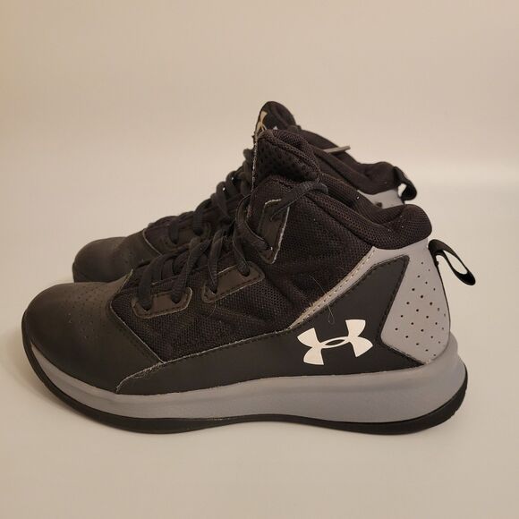 Under Armour Youth Jet Mid Size 1.5Y Black Lace Up Basketball Shoes 1274068-001 - Picture 4 of 10